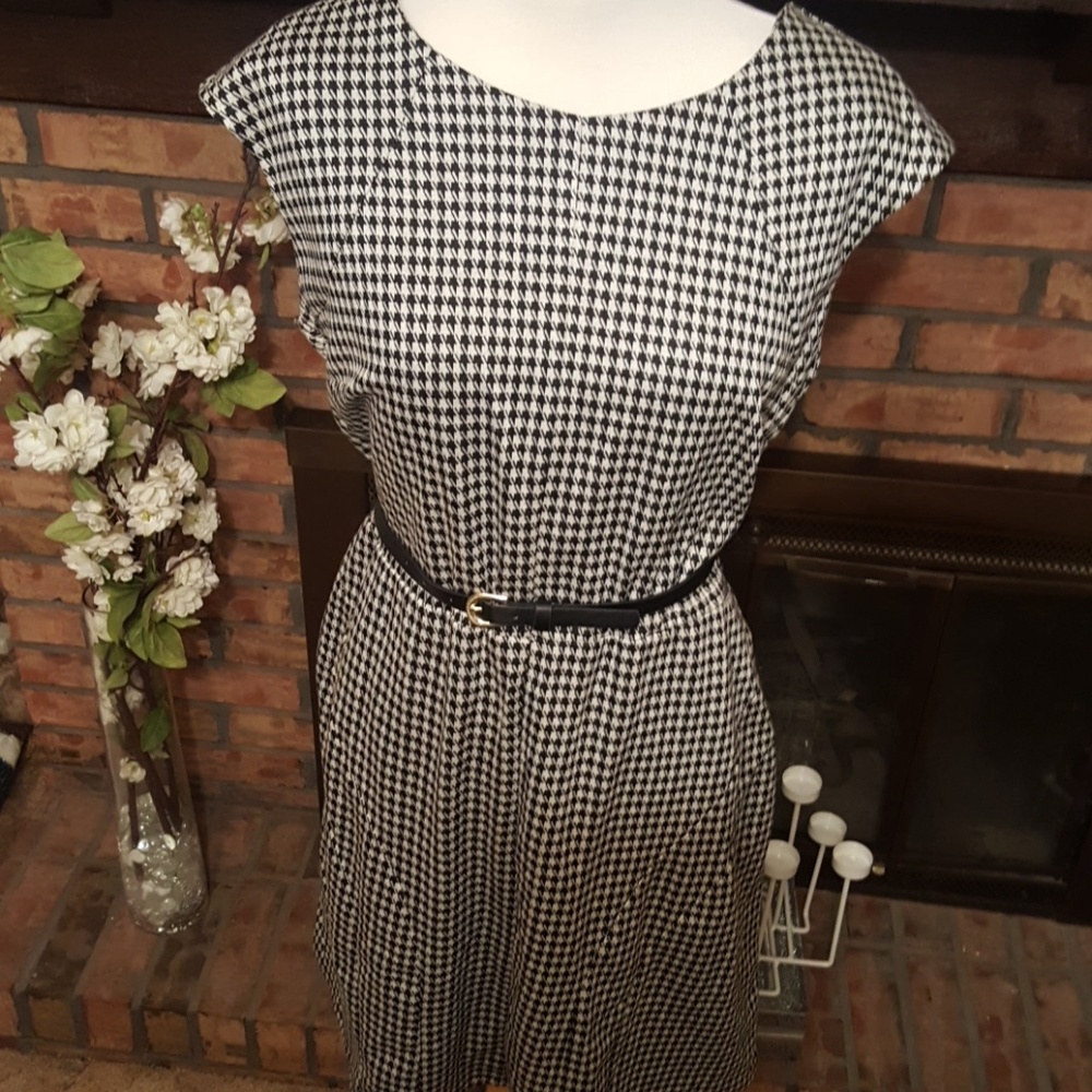 Plus knee length houndstooth dress nwt